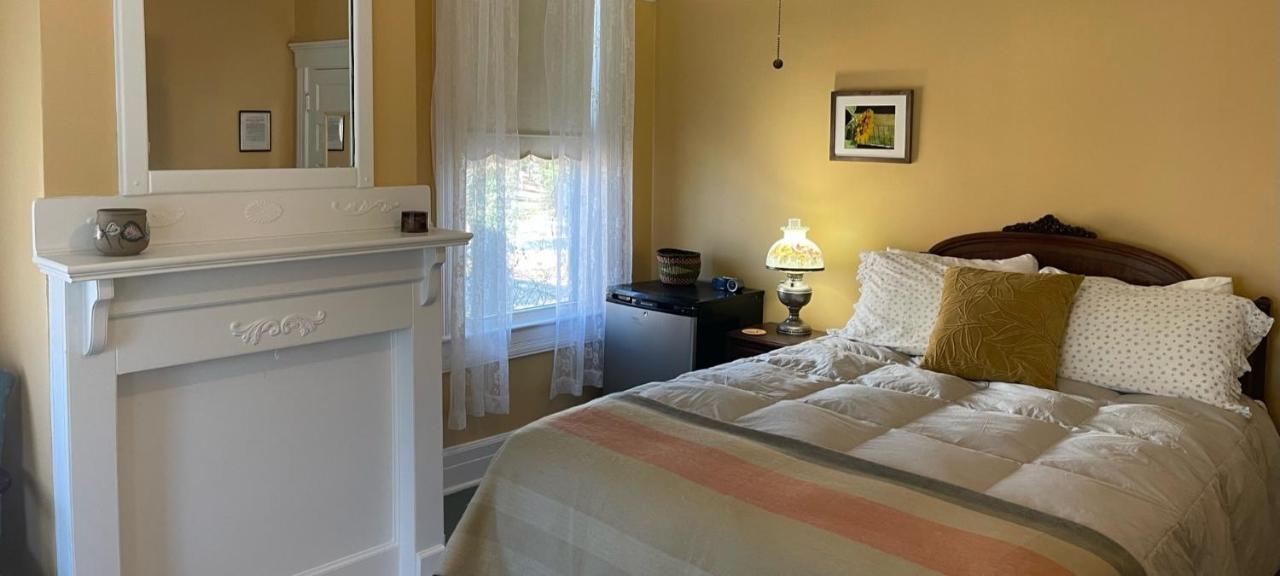 The Grey Swan Inn Llc Blackstone Esterno foto