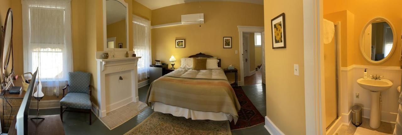 The Grey Swan Inn Llc Blackstone Esterno foto